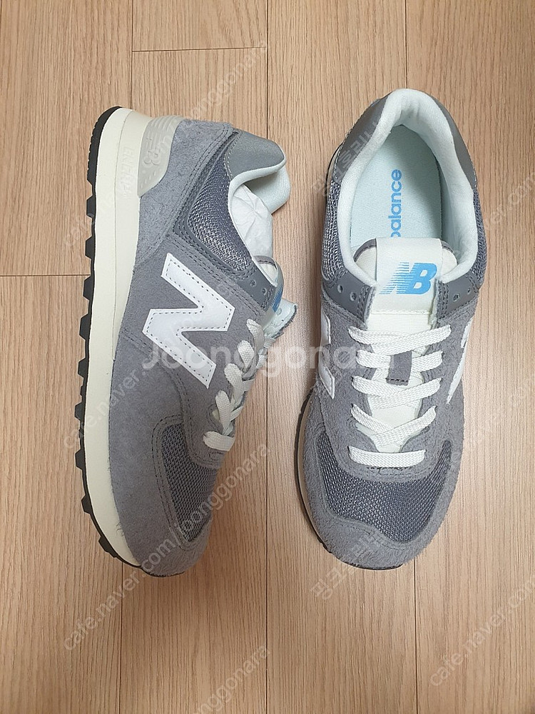 뉴발란스 574 헤리티지 그레이 250 새상품--0