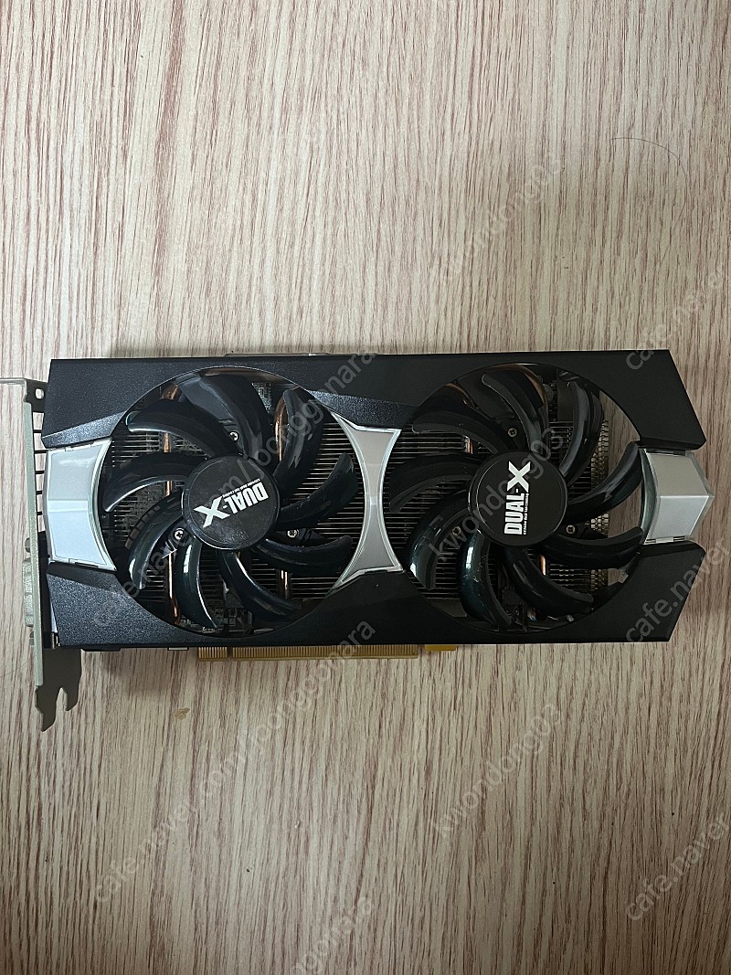 AMD 라데온 R9 270x (그래픽카드)