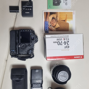 5DMARK2 카메라+세로그립 외 일괄판매합니다.