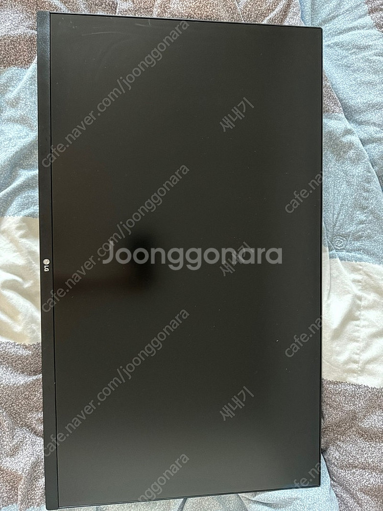 LG 4K 모니터 32UN650 팝니다--3