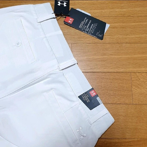 새상품 1개 2 6 8 정가 115000 - 언더아머 여성 기능성 골프 바지 신축성 좋고 촉감 부드러운 핏까지 이쁜 화이트 골프팬츠 5만원드림