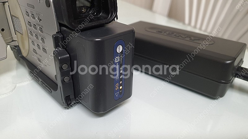 소니 DCR-TRV11 6mm 디지털캠코더 팝니다.--4