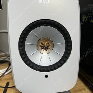 KEF LSX2 화이트 + P1 스탠드 일괄 판매합니다