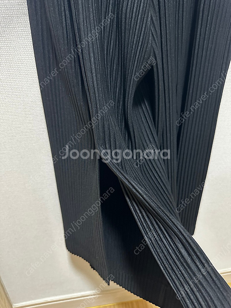 이세이미야케 옴므플리세 하카마 와이드 크롭 팬츠--2