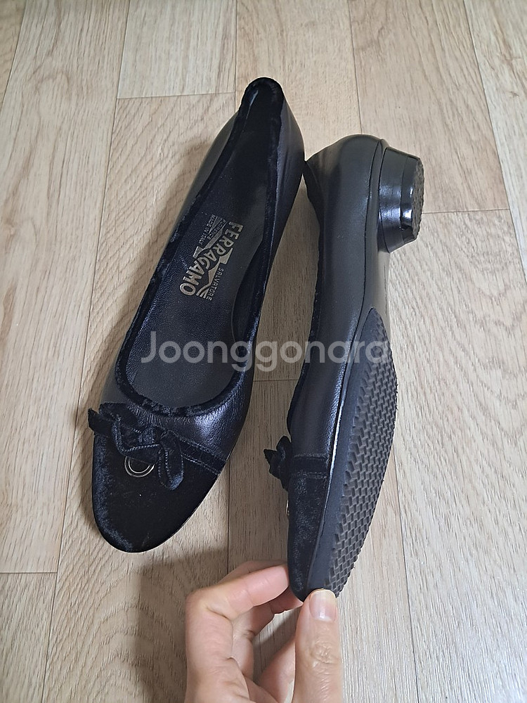 페라가모 정품 구두 새상품 240 사이즈--2