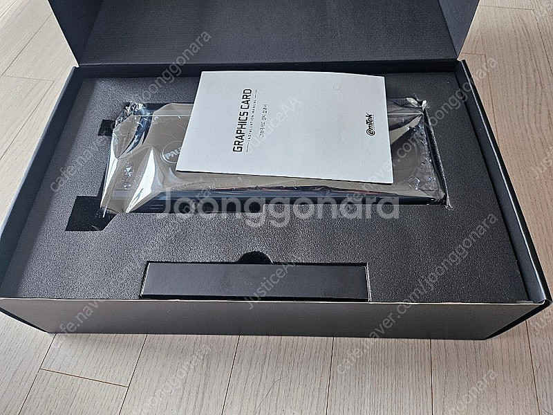 이엠텍 지포스 RTX 4090 GAMEROCK OC D6X 24GB 팝니다.--1