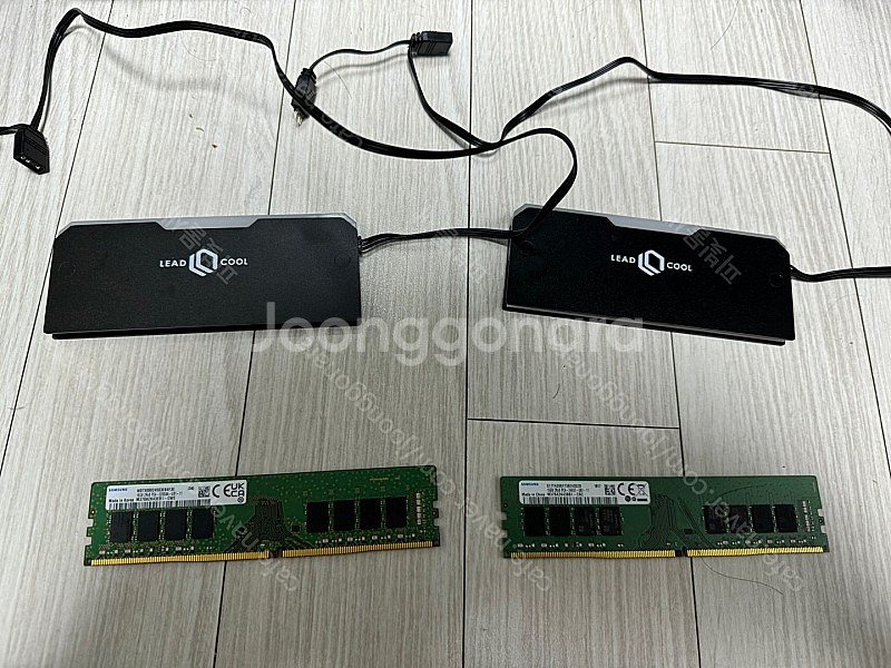 삼성 DDR4 RAM 16G 2개 팝니다 (방열판 드립...--0