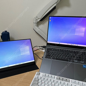 UPERFECT 35.56 cm 2K WQXGA IPS 휴대용 모니터 DEX 초경량 초슬림 UP140J03 팝니다
