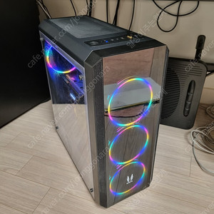 인텔 i7-9700m, RTX2080 게이밍 데탑 컴퓨터