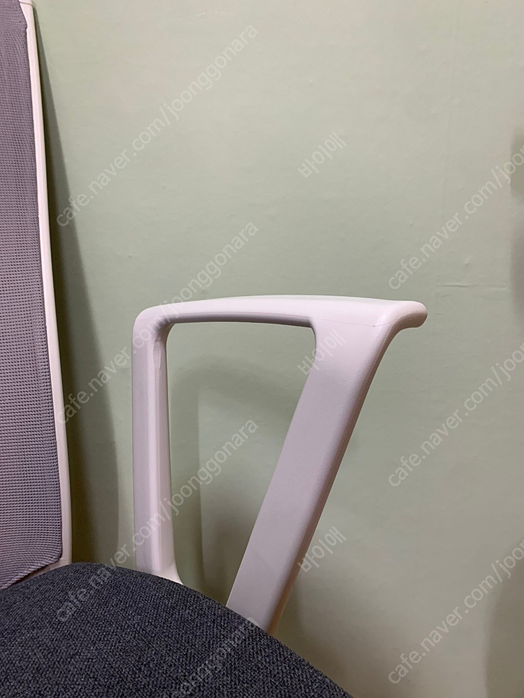 시디즈 T20 의자 2개 판매 사무의자,학생의자,책상의자 (화이트 쉘 메쉬 그레이)--8