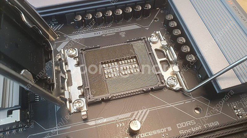 기가바이트 Z690 GAMING X - 택포 19만원--3