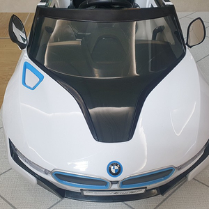 파파야나인 BMW i8 전동차 팝니다.