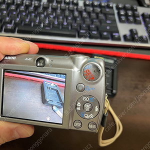 캐논 IXUS850 IS 똑딱이 카메라 판매합니다. 스크래치있음. 택포 10만원