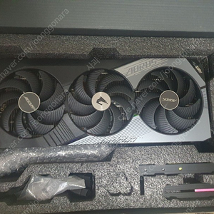 기가바이트 rtx4090 어로스마스터 피씨디렉트 팝니다