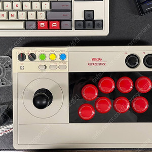 8BitDo 아케이드 스틱 판매합니다.