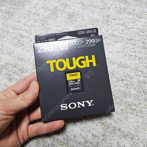 소니 터프 256G V90 SD카드 팝니다.