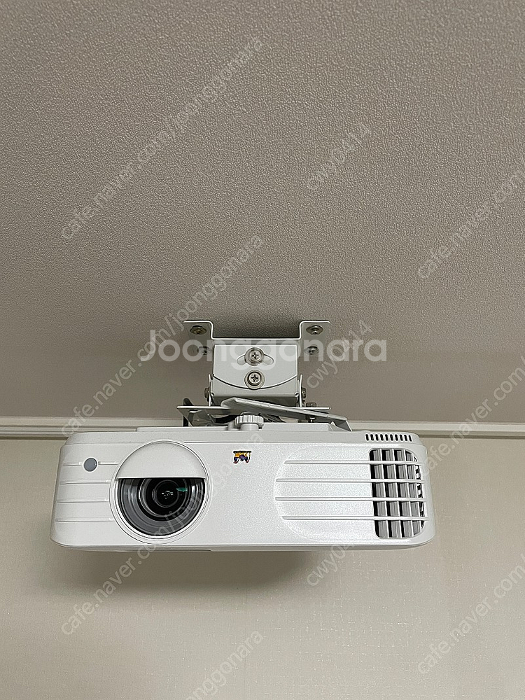뷰소닉 VX250-4K 빔 프로젝터 판매합니다--0