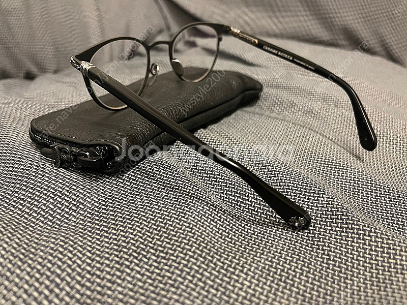 크롬하츠 모닝쉐이크 블랙 안경 팝니다.--4