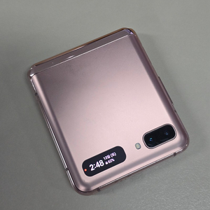 갤럭시 Z플립2 5G 브론즈 256기가 터치정상 게임용폰 6만에 판매합니다
