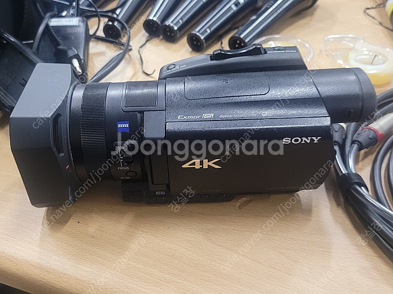 sony ax700 팝니다--0