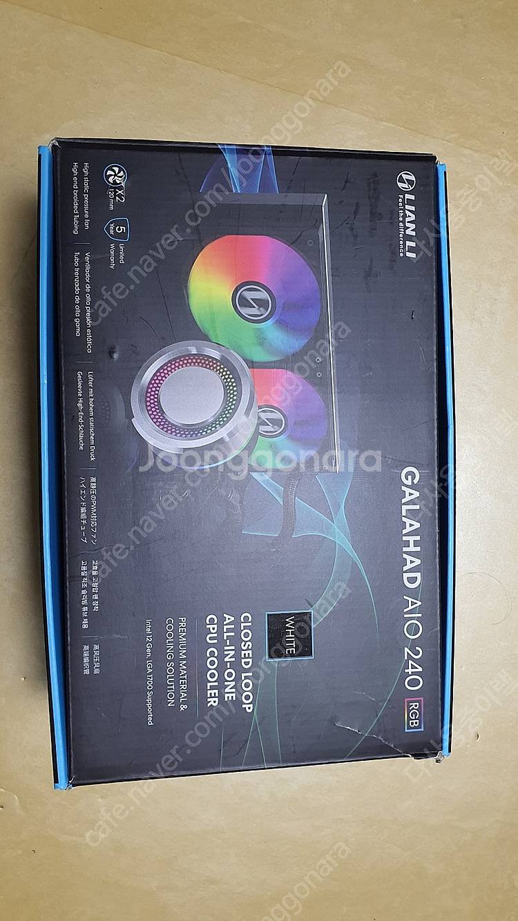 리안리 갤러해드 aio240 화이트 택포7.5팝니다--0