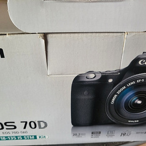 캐논 CANON EOS 70D DSLR 렌즈포함 디지털카메라 팝니다