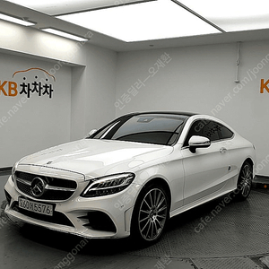 벤츠C클래스 W205 C220 d 4MATIC 쿠페중고차/할부/전액할부/탁송 가능합니다~