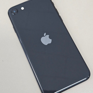 아이폰 SE2 블랙색상 128기가 상태깔끔한단말기 16만에 판매합니다