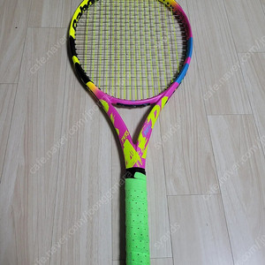 바볼랏 퓨어에어로 라파 290 2그립 테니스라켓