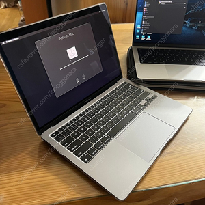 맥북 에어 M1 8/256 기본형 + 보호케이스