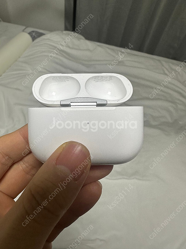 에어팟 프로2 본체 판매합니다--0