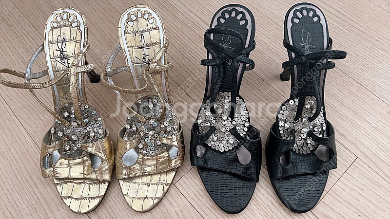 명품 하이힐 2켤레--0