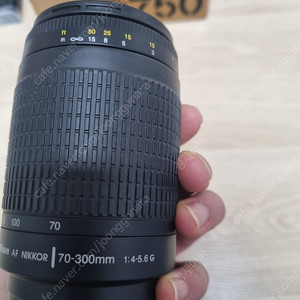 AF Zoom Nikkor 70-300mm 렌즈 S급 박스포함 팔아요