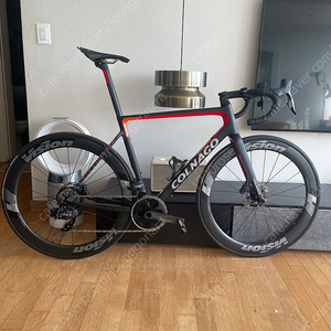 콜나고 Colnago V3rs 신차급 판매합니다.