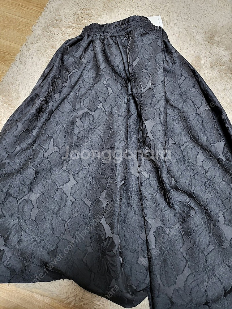 코스 플로럴 자카드 스커트 판매합니다--1