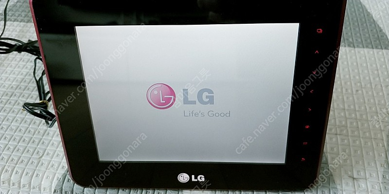 LG 디지털액자 F7010N-PN(7") 이미지