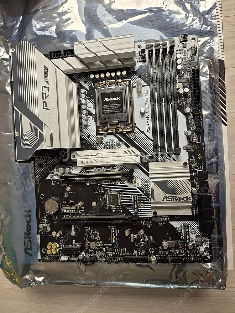ASRock Z790 PRO RS--1