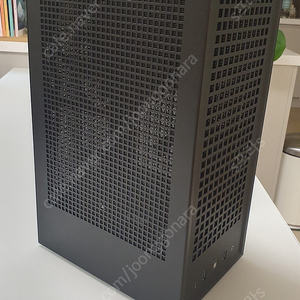 HYTE revolt3 itx 케이스 700w sfx 골드등급 파워