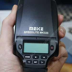 meike mk320 플래쉬 스트로브 (소니용) 팔아요