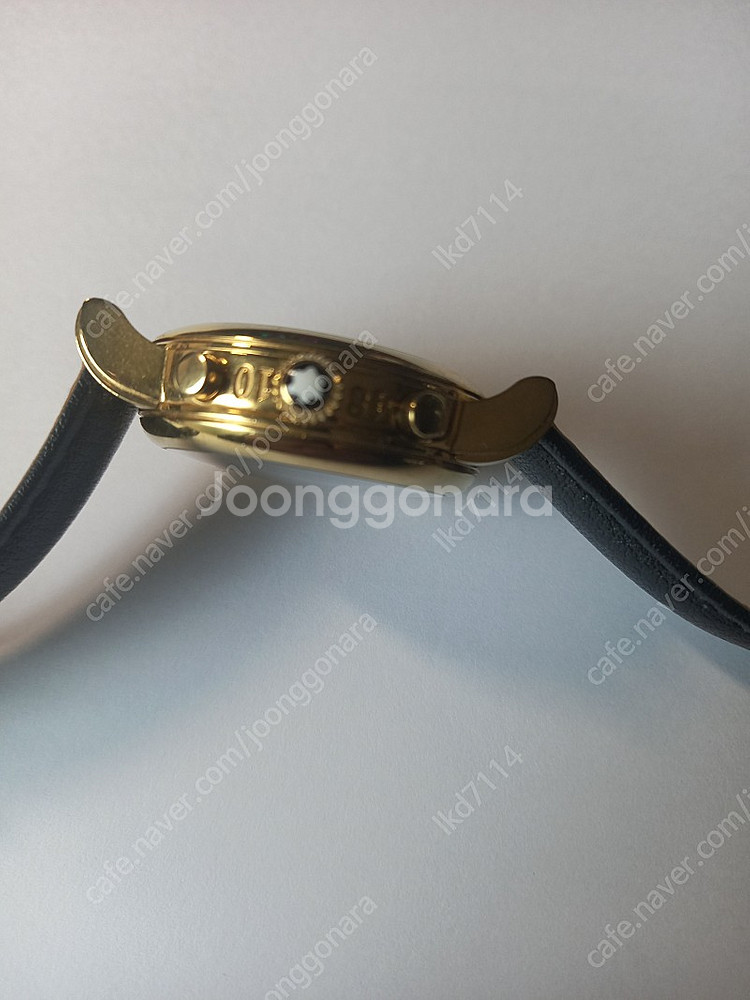 몽블랑 데이데이트 크로노그래프 39mm 금장 자동시계--3