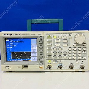 Tektronix 텍트로닉스 AFG3252C 함수발생기 임의함수발생기 AFG3000시리즈 렌탈/판매합니다