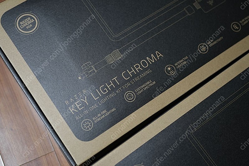 레이저 키라이트 크로마 RAZER Key Light Chroma 조명 국내 정발 미개봉 새제품 팝니다 (28만원)
