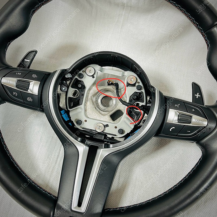 BMW M핸들 정품 팝니다.--1