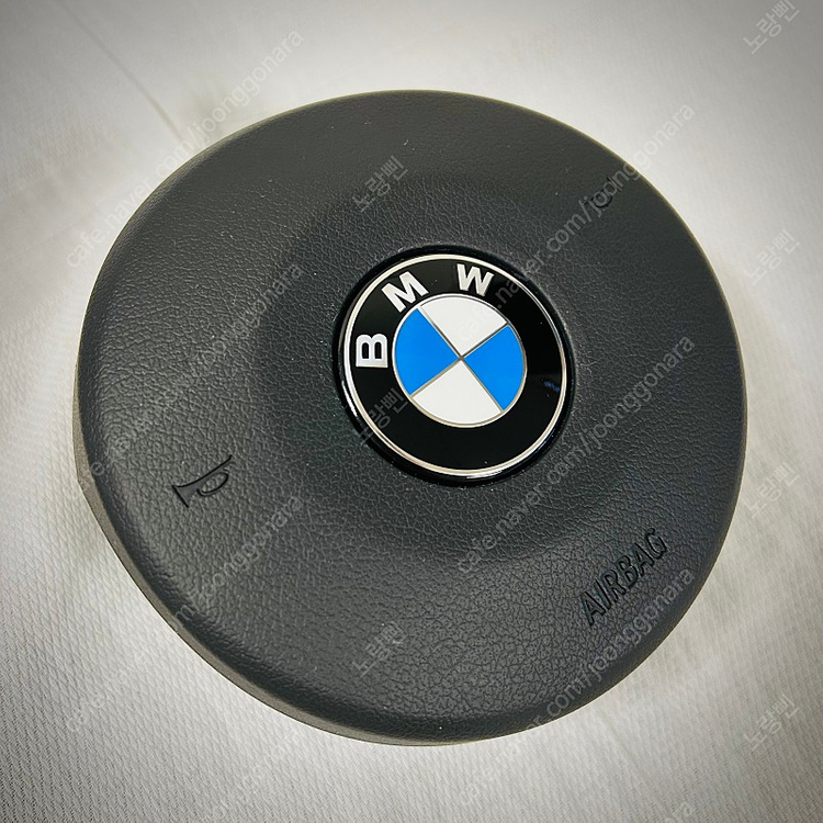 BMW M핸들 정품 팝니다.--4