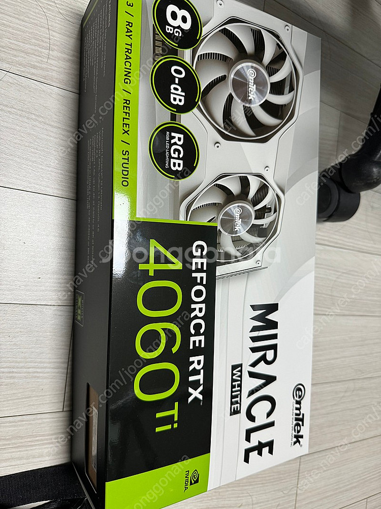 이엠텍 4060ti 미라클 화이트 팝니다--0