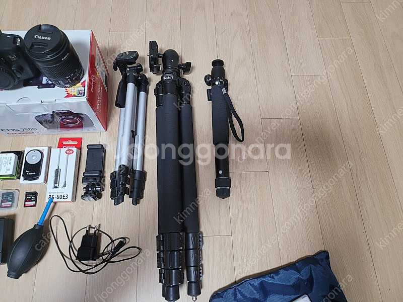 (김해)캐논750d+번들렌즈+악세사리 팝니다.--3