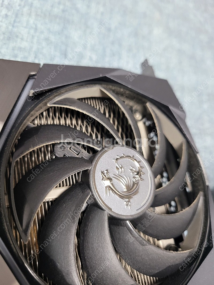 RTX 3090 슈프림 X 팝니다.--2
