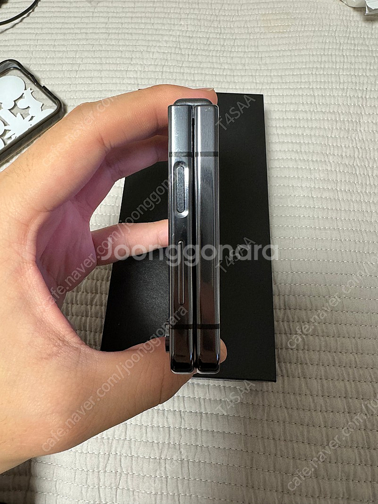 갤럭시 z플립 5 512기가 그라파이트 색상--3