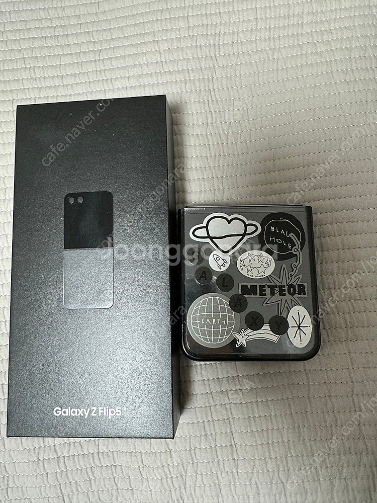 갤럭시 z플립 5 512기가 그라파이트 색상--8