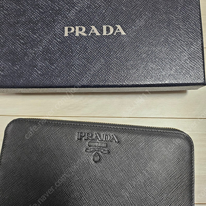 프라다 장지갑